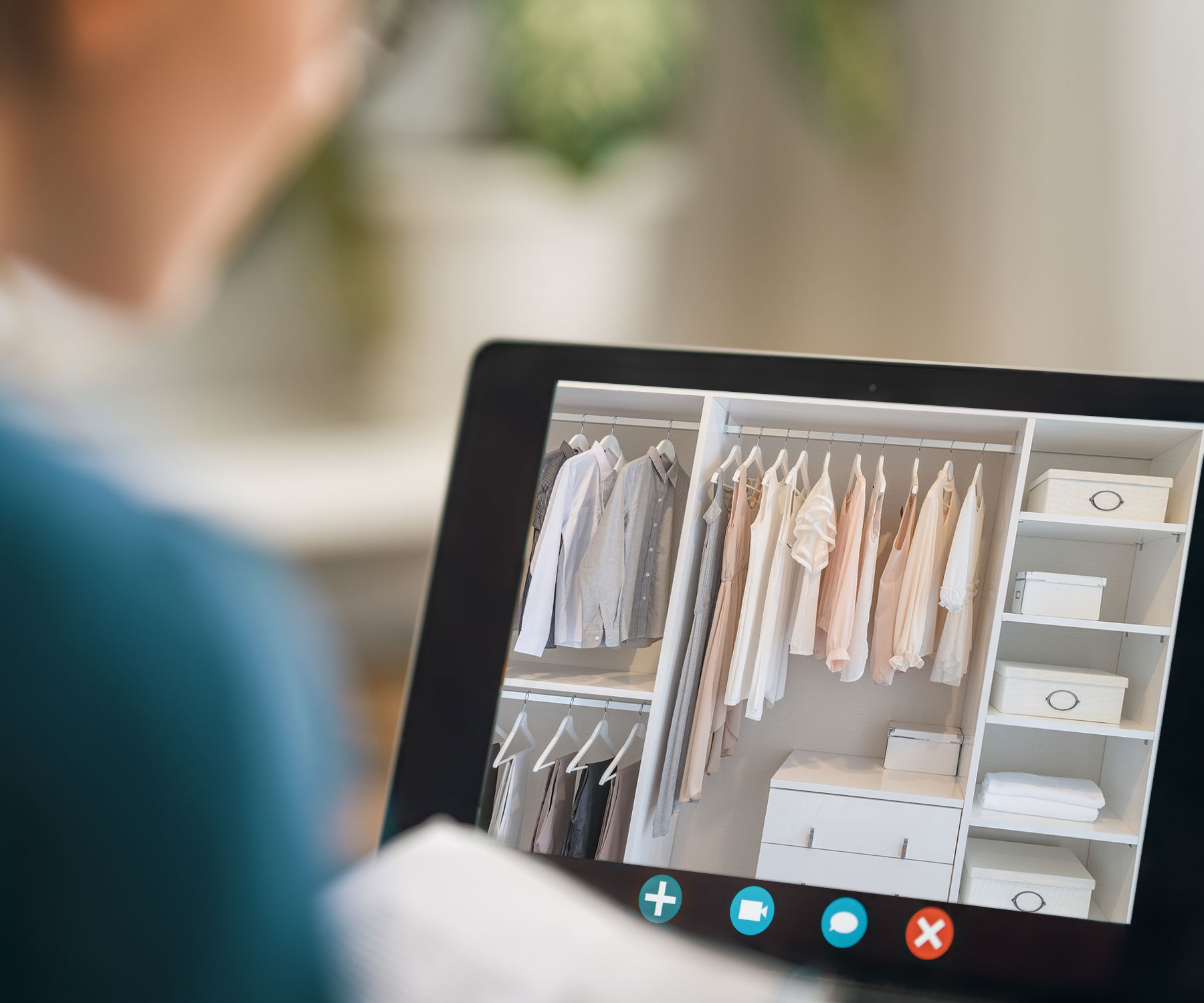 Stylys Service de stylisme Therapie de la penderie virtuelle