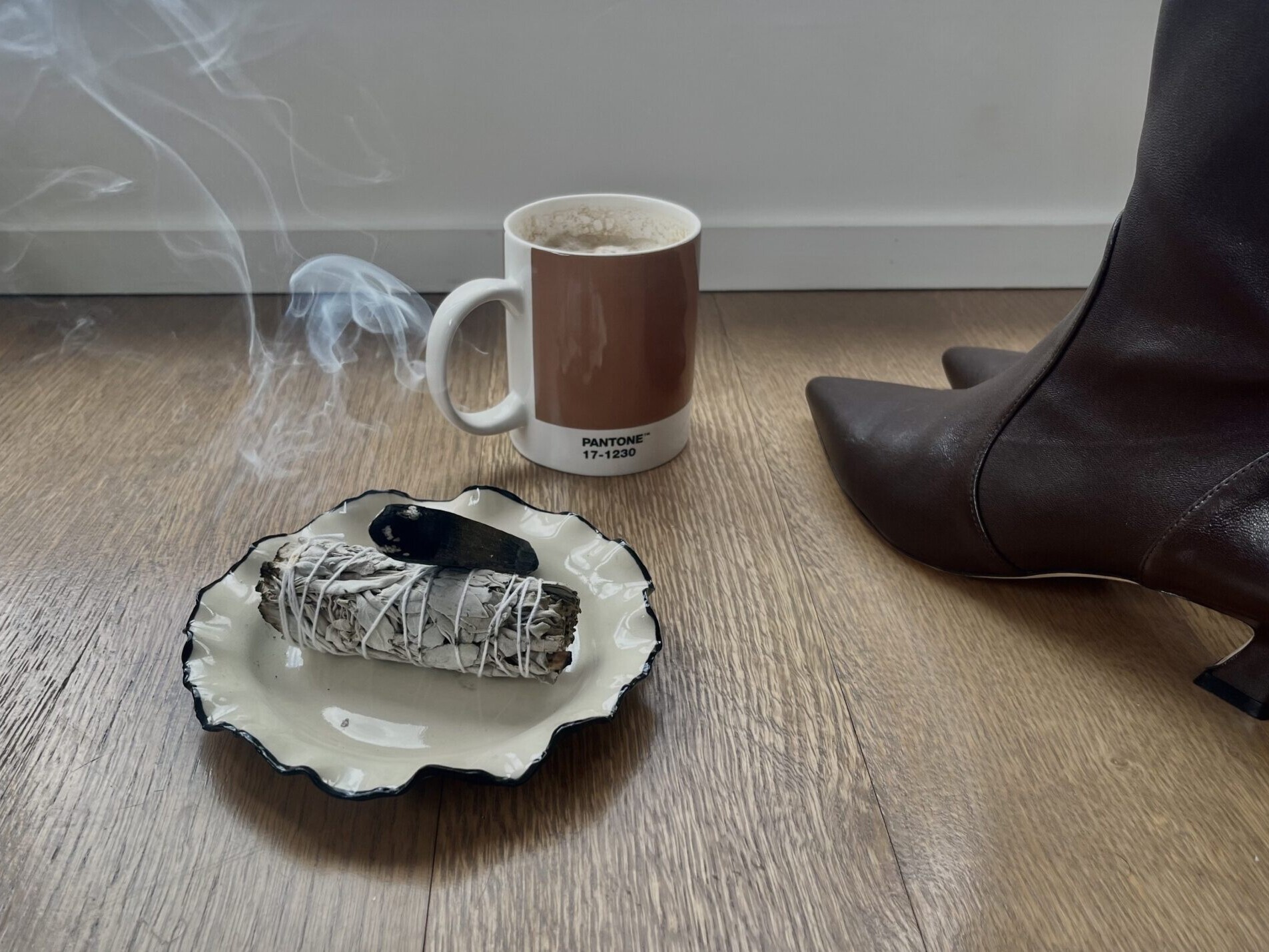 Pantone Mocha Mousse Looks couleur de l'annee 2025 Stylys cover