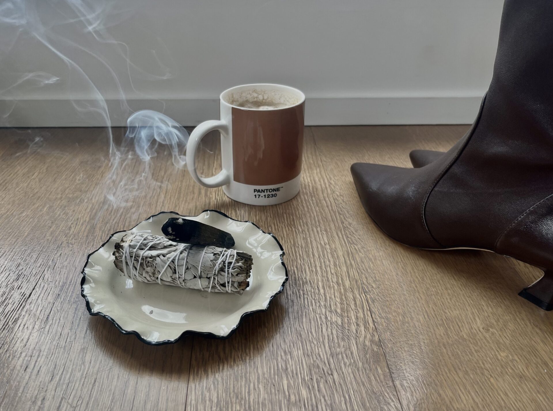 Pantone Mocha Mousse Looks couleur de l'annee 2025 Stylys cover