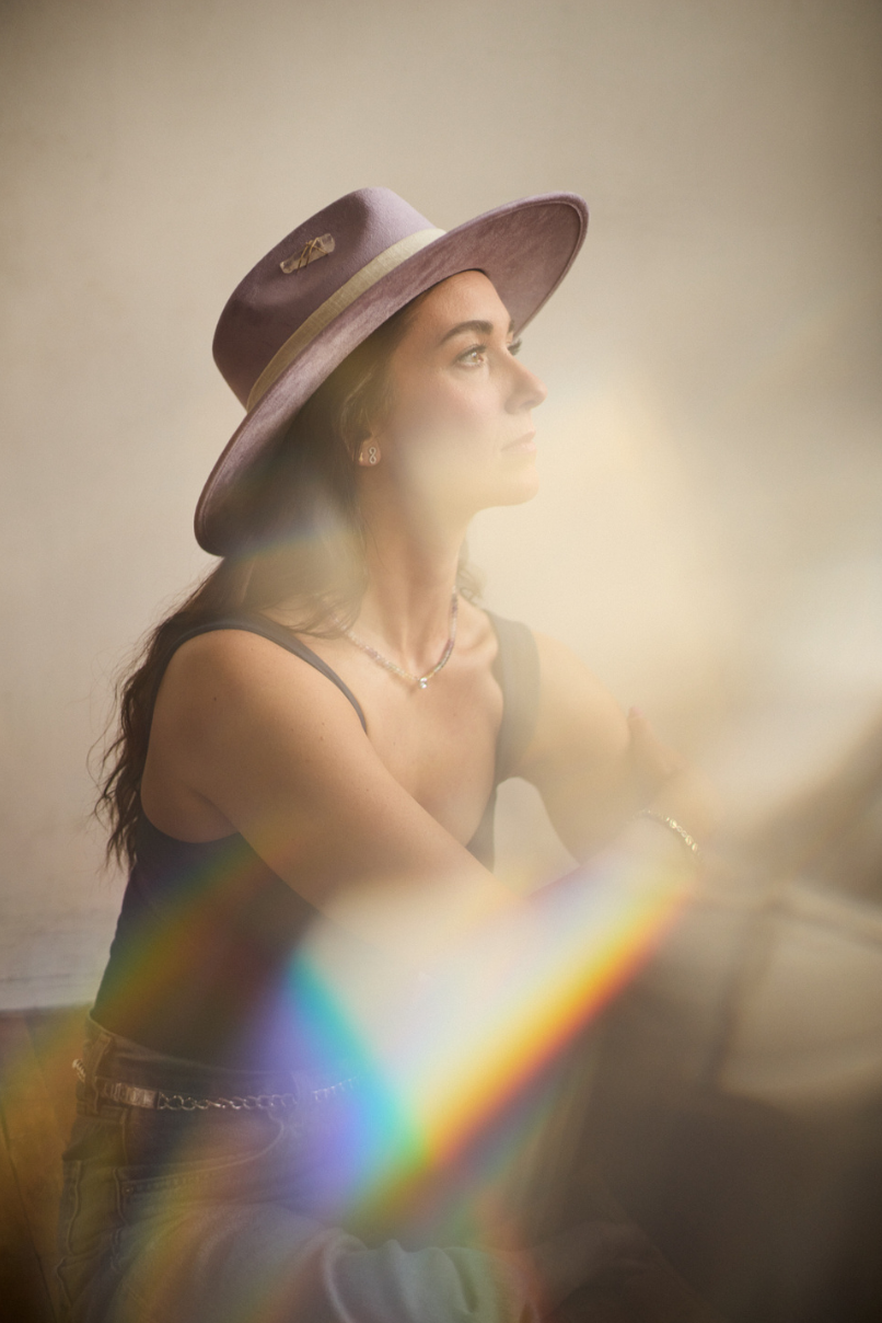 Stylys photo de couverture - vetements couleurs chakras - 7 couleurs de puissance